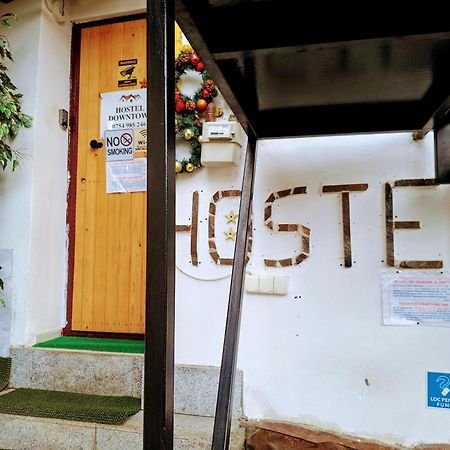 Downtown Hostel Braşov Exterior foto